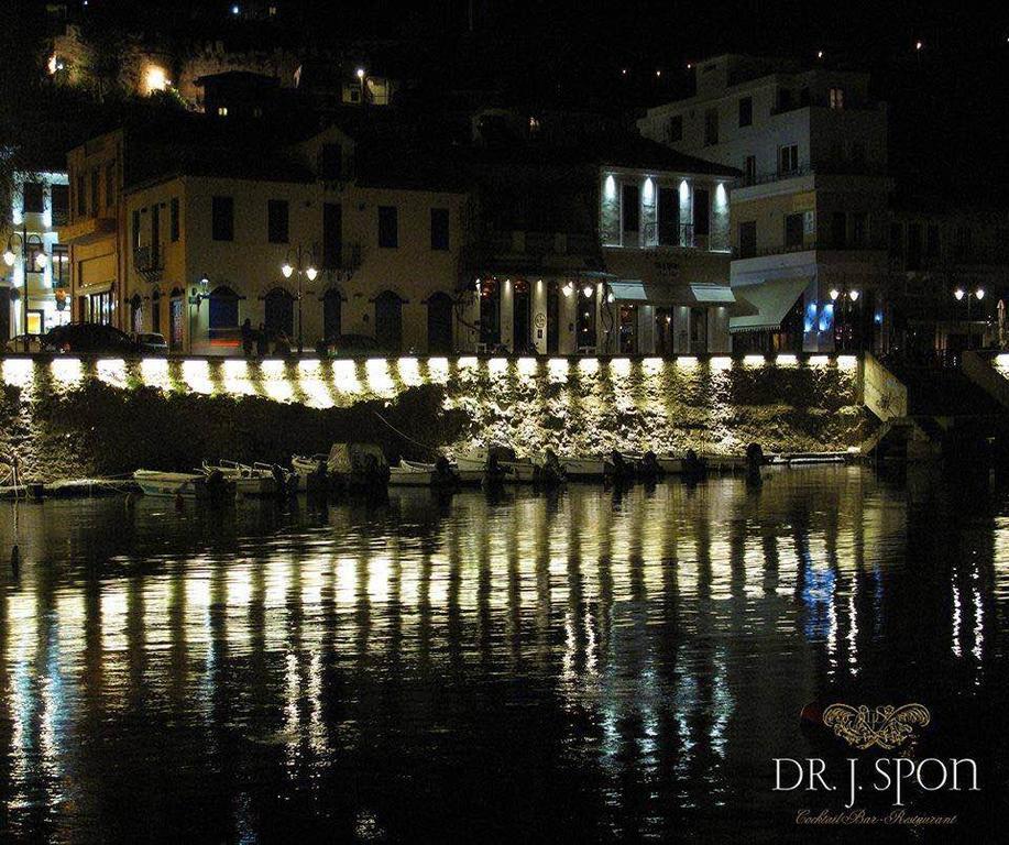 Spon Boutique Hotel Nafpaktos Buitenkant foto